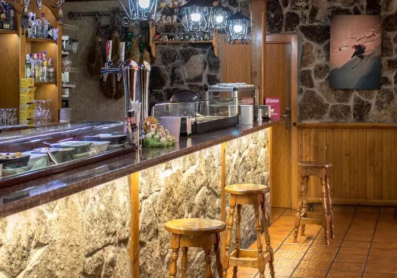 Hostal Restaurante Riofrio