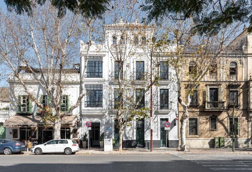 هتل Uma Suites Parada Del Marqués