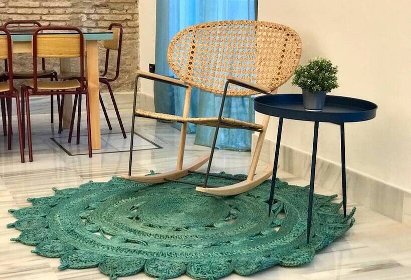 هتل Uma Suites Parada Del Marqués