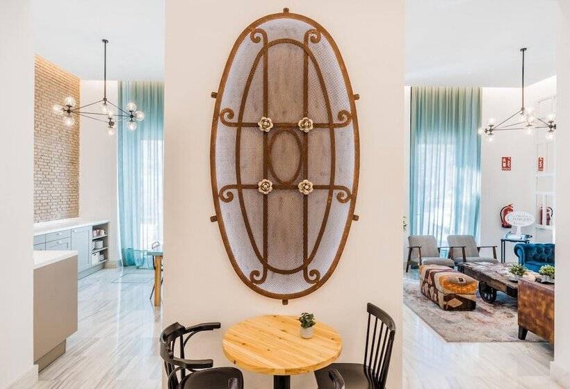 هتل Uma Suites Parada Del Marqués