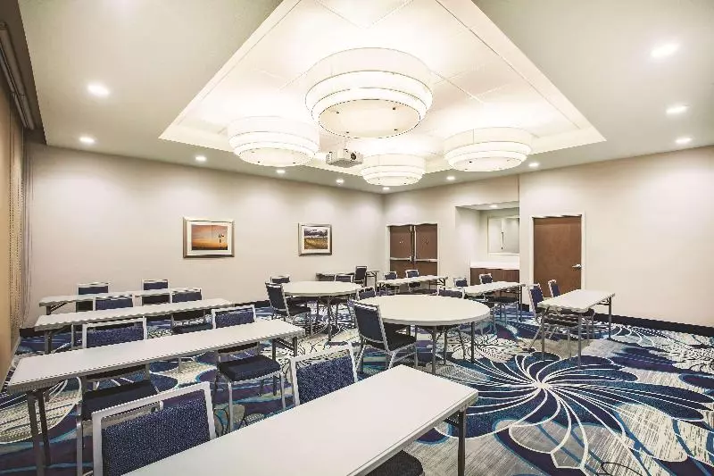 Hotelli La Quinta By Wyndham Wichita Northeast