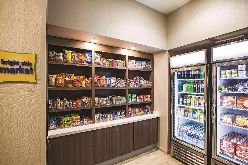 Hotelli La Quinta By Wyndham Wichita Northeast