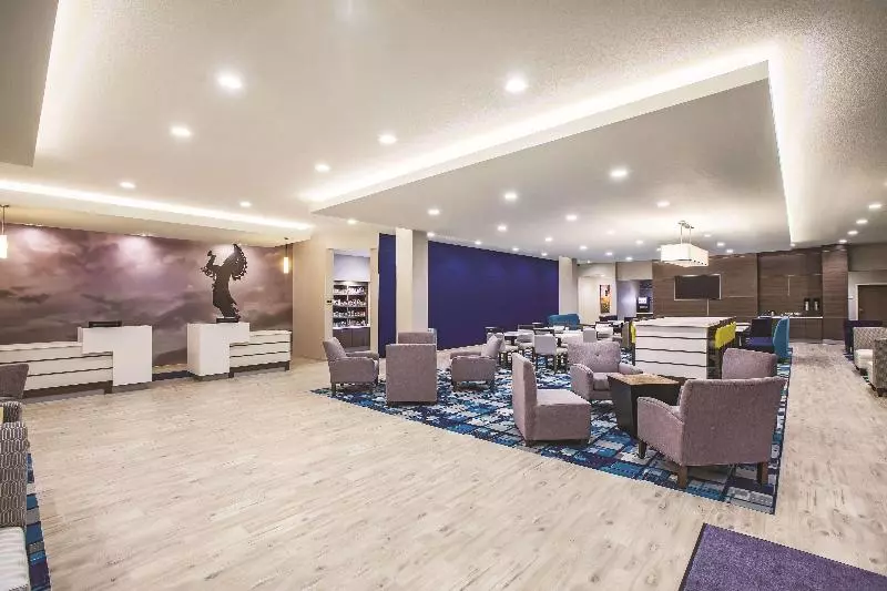 Hotelli La Quinta By Wyndham Wichita Northeast