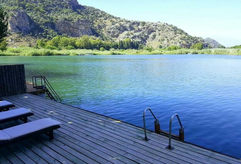 בית מלון כפרי Midas Pension