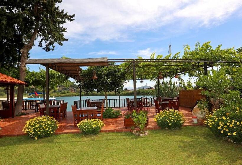 בית מלון כפרי Midas Pension