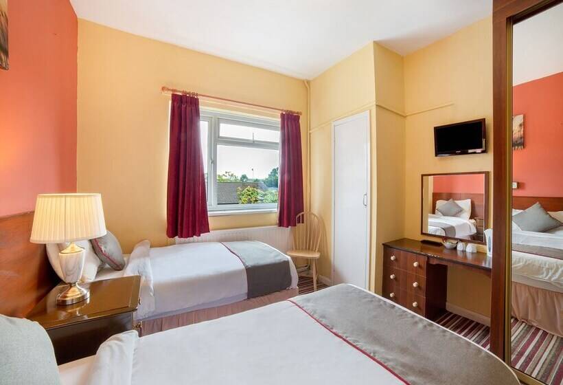 호텔 OYO The Royal