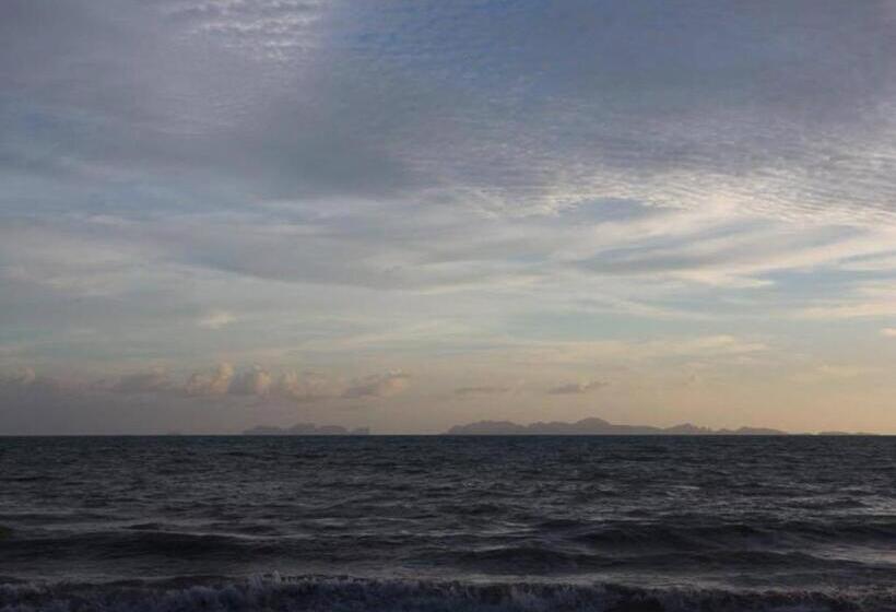 هتل Sun Smile Beach Koh Jum