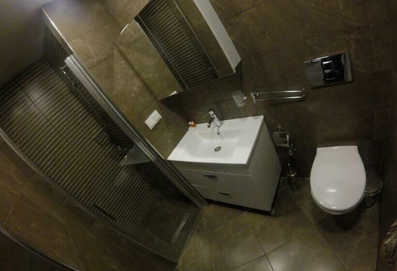 Ucar Royal Hotel Ve Konferans Salonu