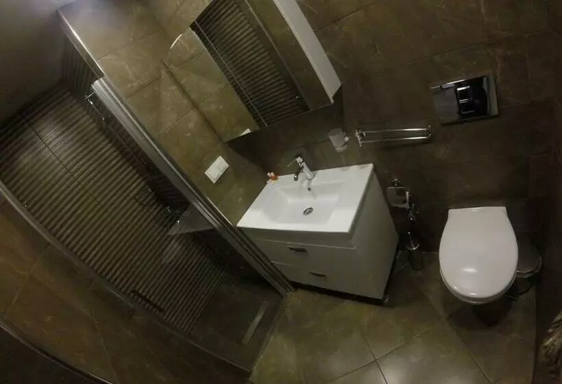 Ucar Royal Hotel Ve Konferans Salonu