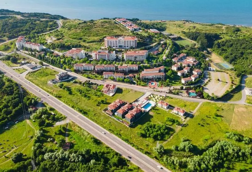 Ucar Royal Hotel Ve Konferans Salonu