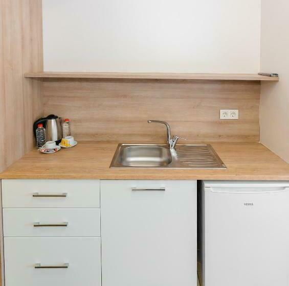 Ucar Royal Hotel Ve Konferans Salonu