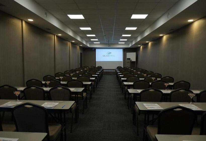 Ucar Royal Hotel Ve Konferans Salonu