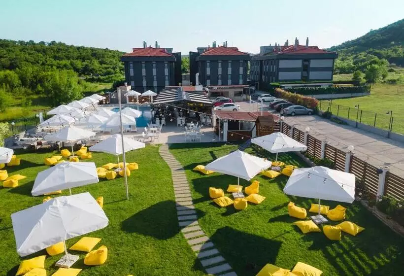Ucar Royal Hotel Ve Konferans Salonu