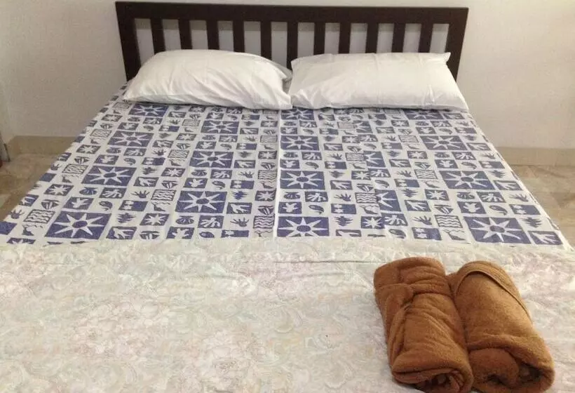 هتل Yaowamal Apartment