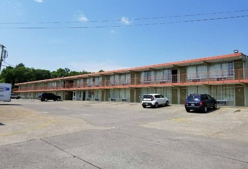 مُتل Hermitage Inn