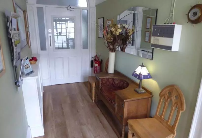 Majatalo The Grange Guest House