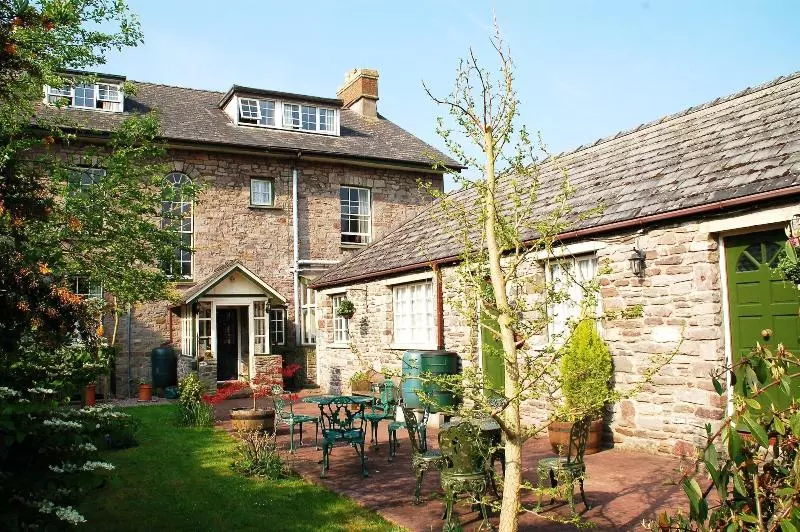 Majatalo The Grange Guest House