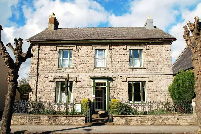 Majatalo The Grange Guest House