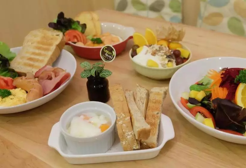 Majatalo Green House At Trang Guesthouse