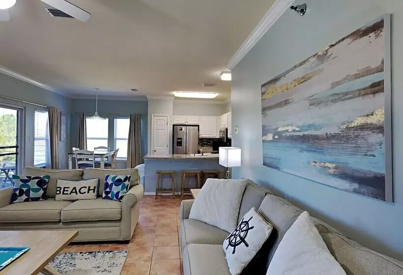 Romar Lakes 103e Condo