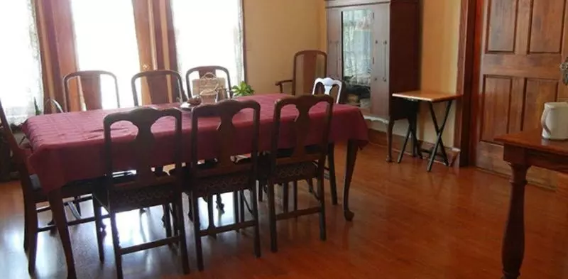 The Feathered Star B&b