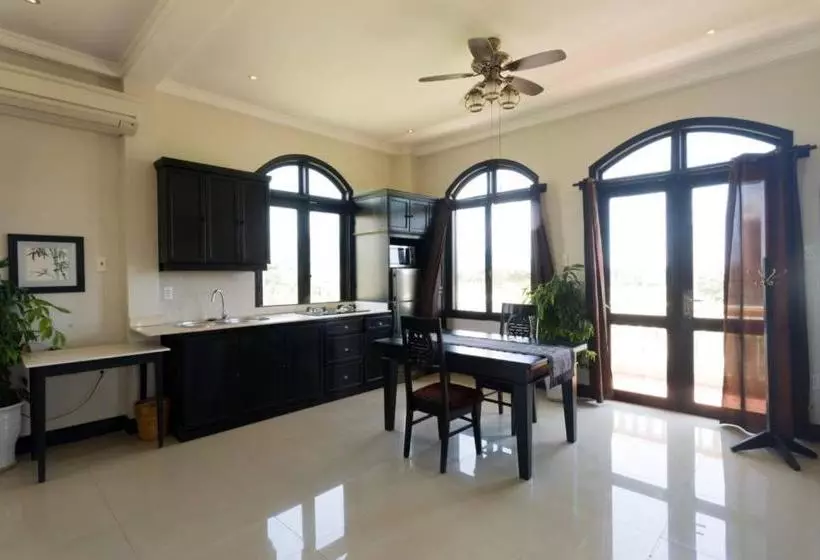 هاستل Annam Villa