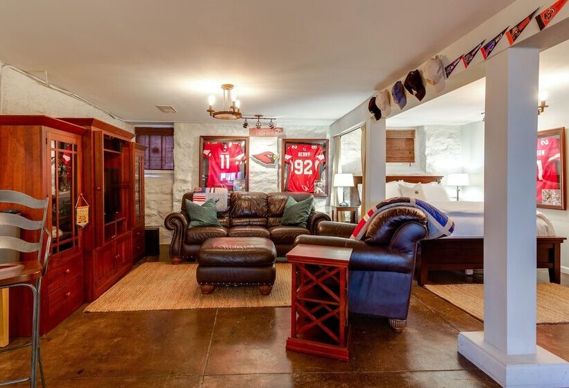 تختخواب و صبحانه Caroline House Nashville Historic Inn