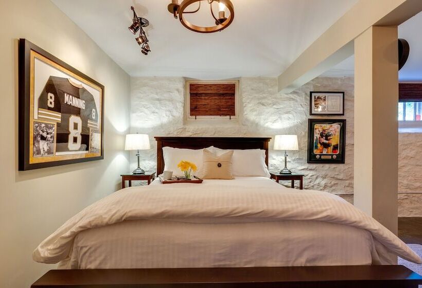 تختخواب و صبحانه Caroline House Nashville Historic Inn