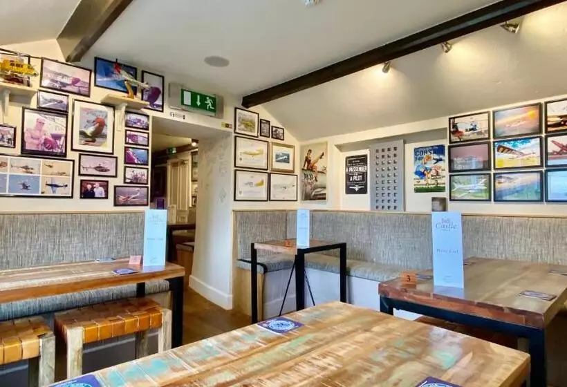 Bed and Breakfast Castle Cottage Inn