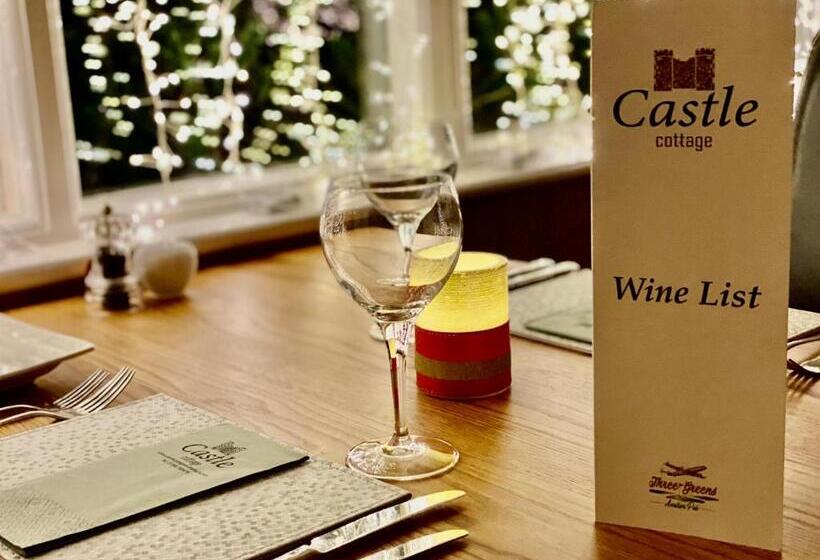 민박 Castle Cottage Inn