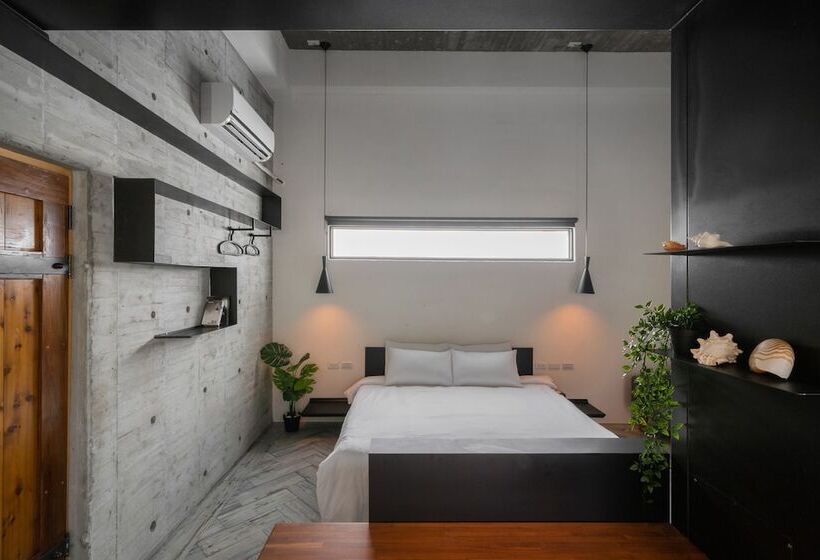 تختخواب و صبحانه Color Coral Boutique