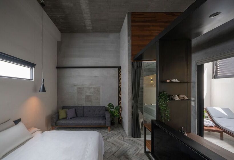 تختخواب و صبحانه Color Coral Boutique