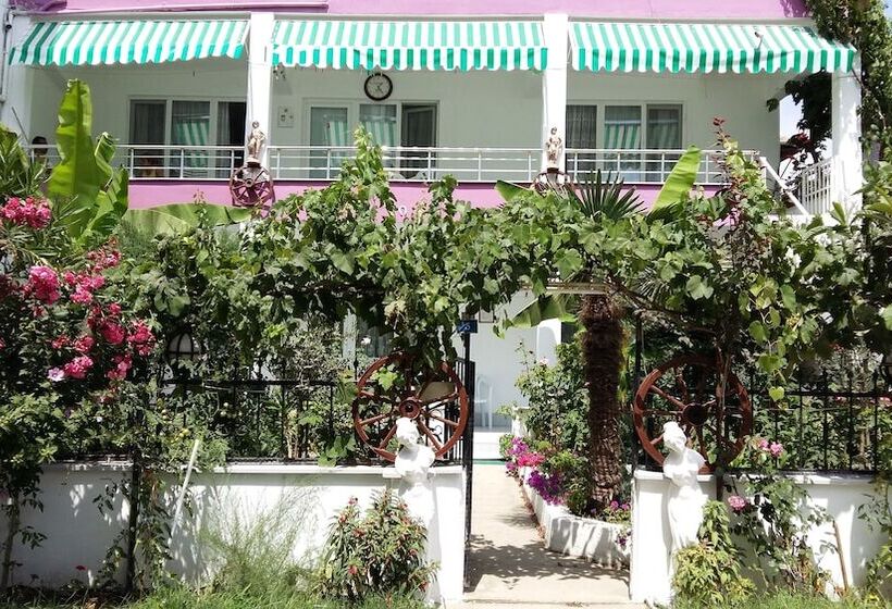 Kumbağ Green Garden Pansiyon