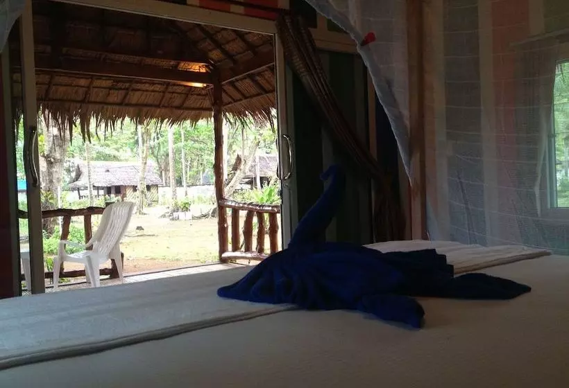 Hotelli Koh Jum Freedom Resort