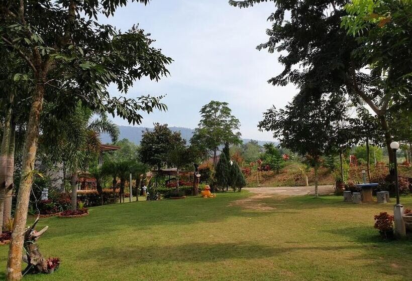 هتل Khao Kho Lucky Hill Resort