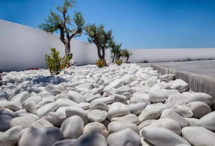 هتل Pasithea Suites