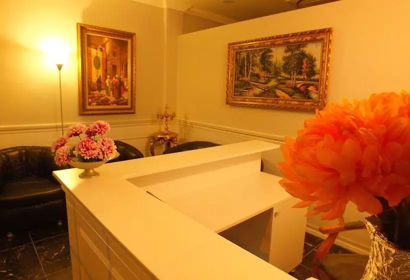 Hotelli Real King Boutique