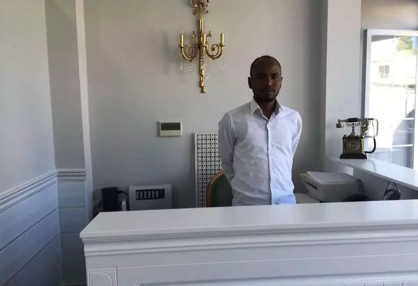 Hotelli Real King Boutique