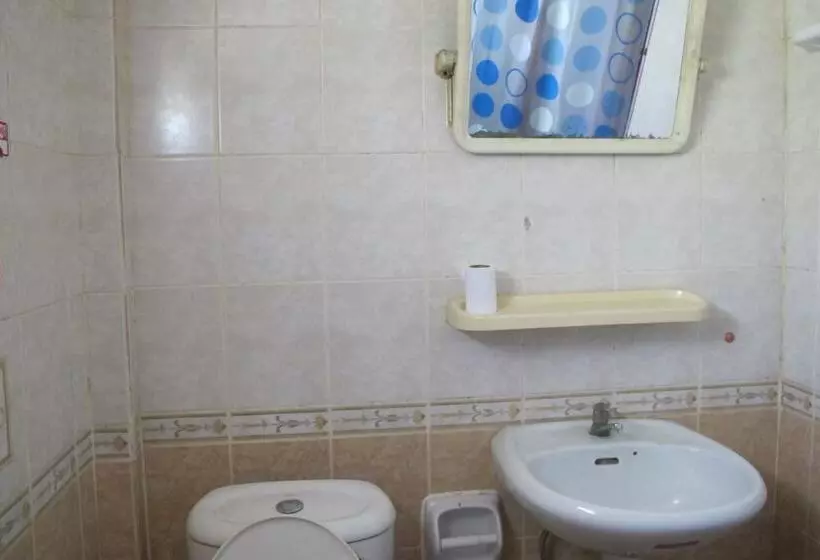 ホテル The Green Resort Sri Racha