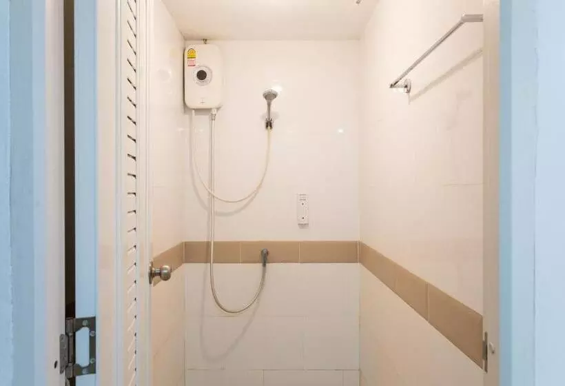 هاستل Bw Thai Art Style