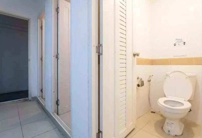 هاستل Bw Thai Art Style