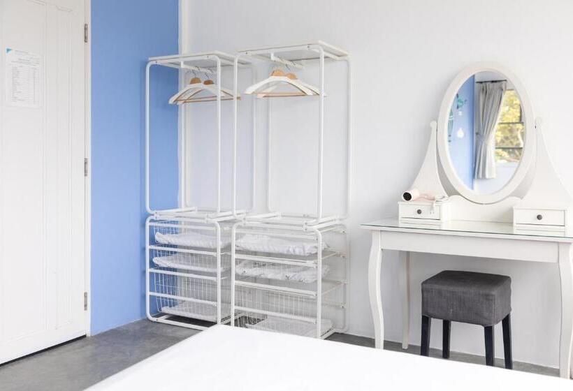 هاستل Bw Thai Art Style