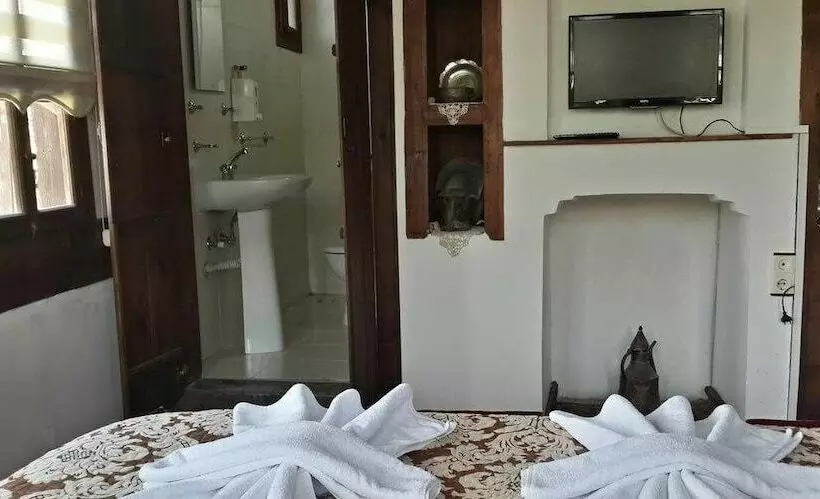 Gunes Konak Otel