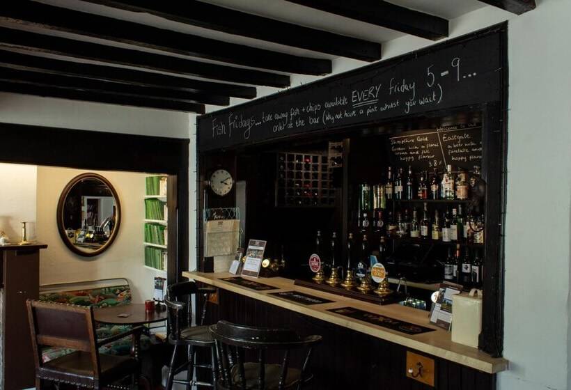 فندق فئة نجمة واحدة The Carden Arms