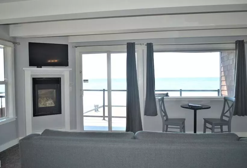 Hotelli Beachfront Manor