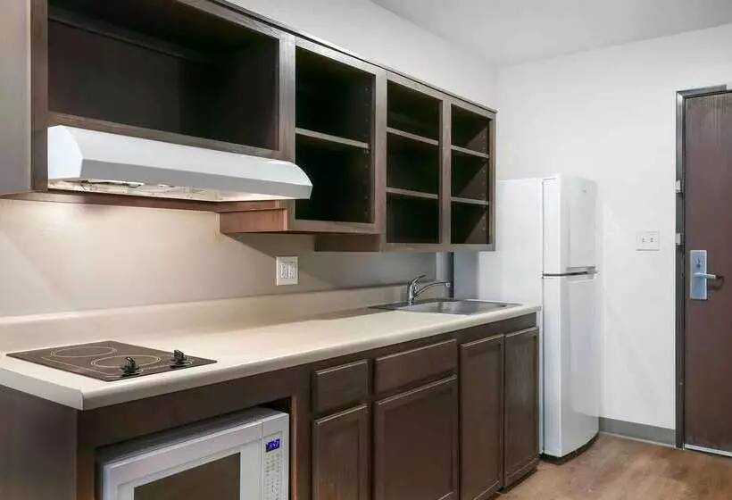 هتل Extended Stay America Suites  Providence