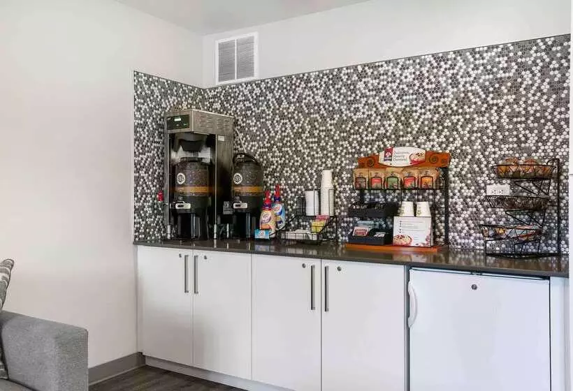 هتل Extended Stay America Suites  Providence