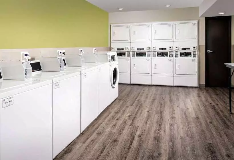هتل Extended Stay America Suites  Providence