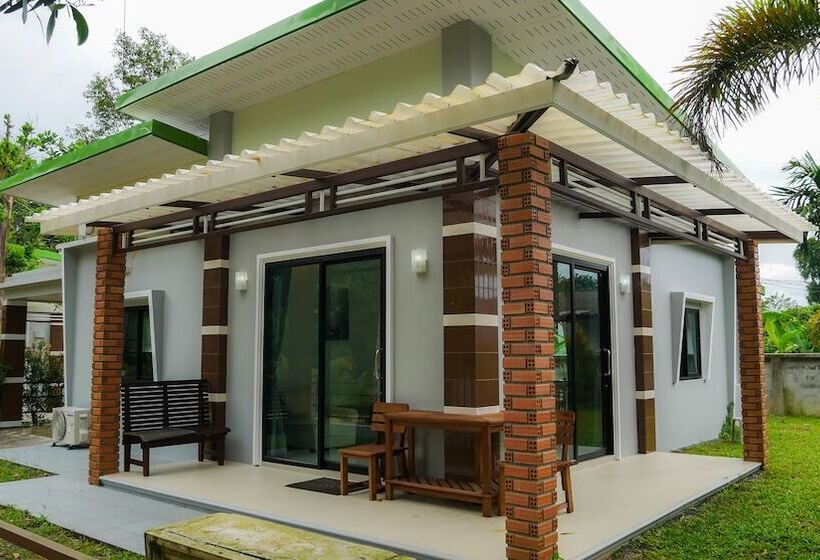 בית מלון כפרי Khaolak Home Thong