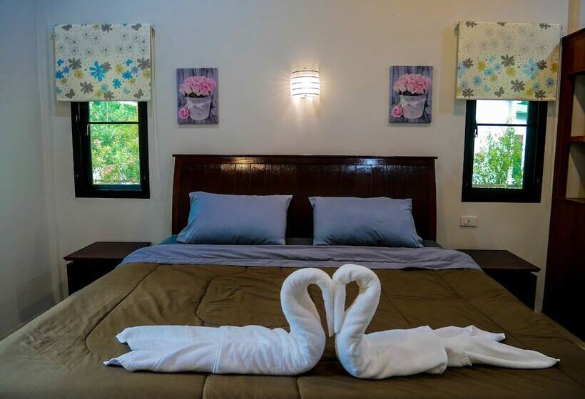 בית מלון כפרי Khaolak Home Thong